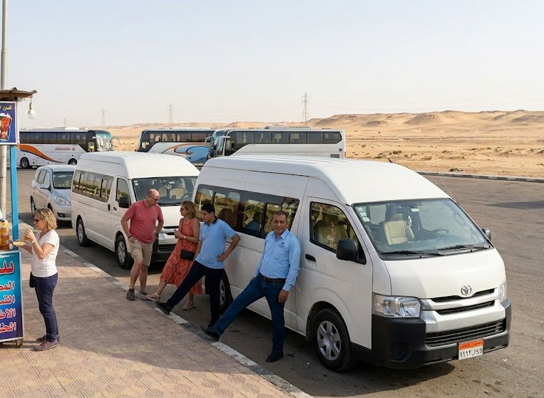 ايجار-ميكروباص-سياحي-تويوتا-هايس-04